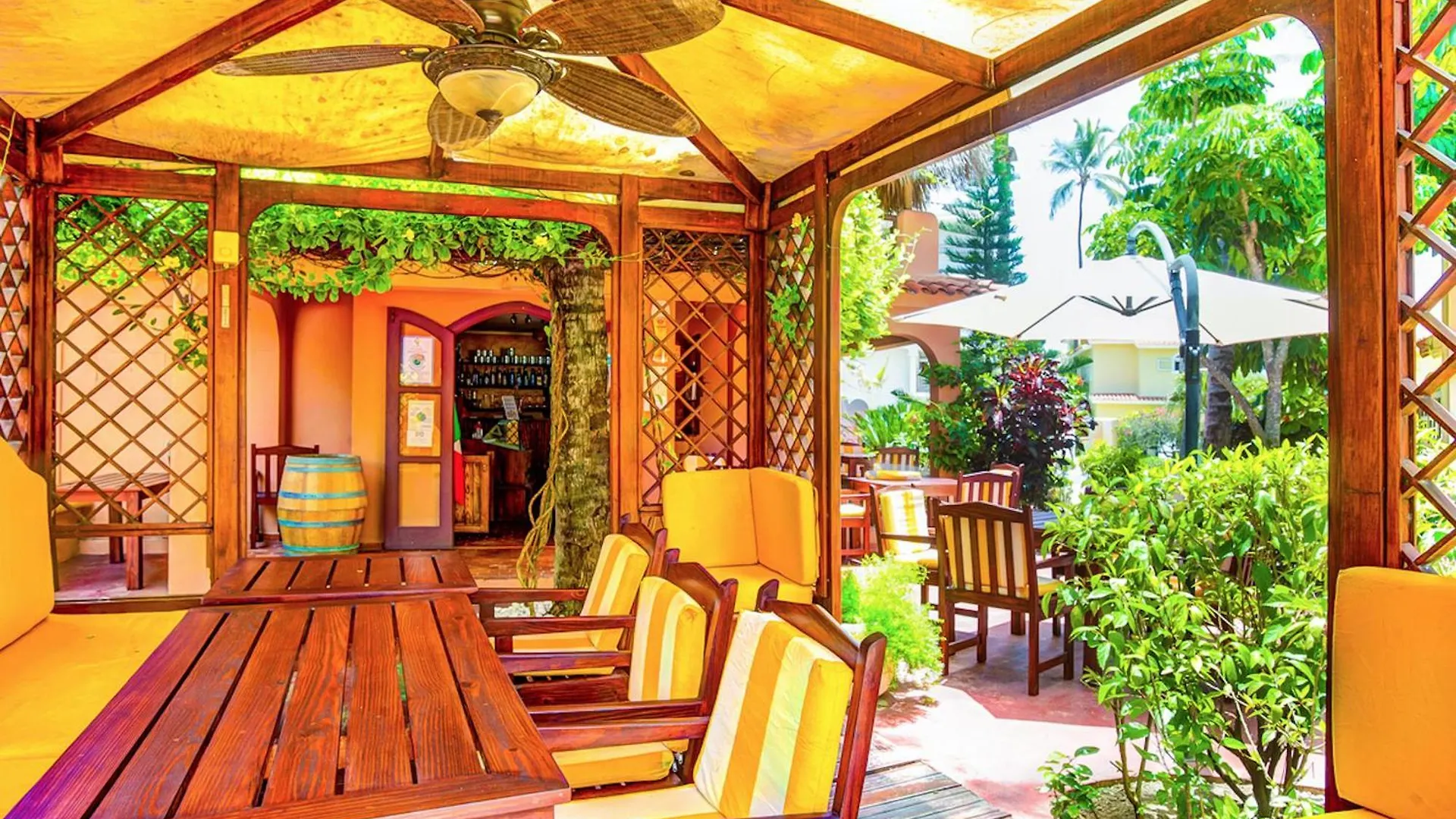 Ducassi Studios Playa Los Corales Punta Cana 5*,